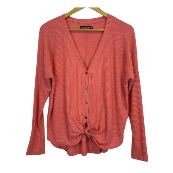 ✨ABERCROMBIE & FITCH Pink Front Tie Sz Medium Top Thermal✨ - Picture 3 of 7